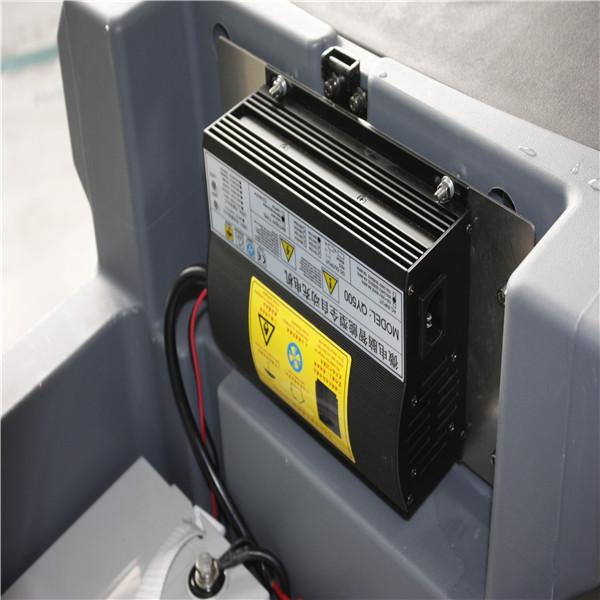 Stabiler batteriebetriebener Boden-Wäscher Dycon D8 Durble mit Geschwindigkeit der Bürsten-175Rpm 0